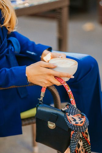 sac a main original avec poignées colorées